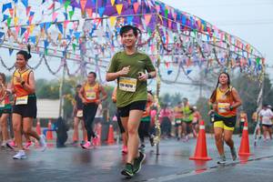 BIB: 16219
                            <button type="button" onclick="openModal(10064807)" class="btn btn-primary btn-sm float-right btn-popup" data-toggle="modal" data-target=".modal-high-quality">
                        <i class="fas fa-shopping-cart"></i> Add to Cart
                    </button>
                                            <button type="button" onclick="isThisMe(10064807, true)" class="btn btn-success btn-sm float-right btn-popup btn-isme hidden" data-toggle="tooltip" data-placement="bottom" title="นี่คือรูปของคุณใช่ไหม คลิกที่นี่เพื่อเอาเข้าอัลบั้ม">
                        <i class="fas fa-plus"></i> Add to album
                    </button>
                    <button type="button" onclick="isThisMe(10064807, false)" class="btn btn-warning btn-sm float-right btn-popup btn-isnotme hidden">
                        <i class="fas fa-ban"></i> Remove from album
                    </button>